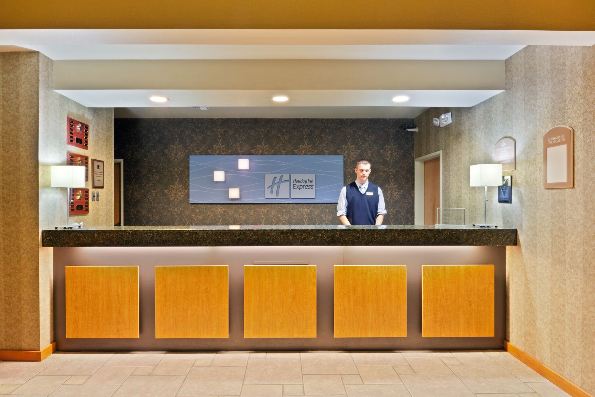 Holiday Inn Express Corvallis-On The River By Ihg Exterior photo